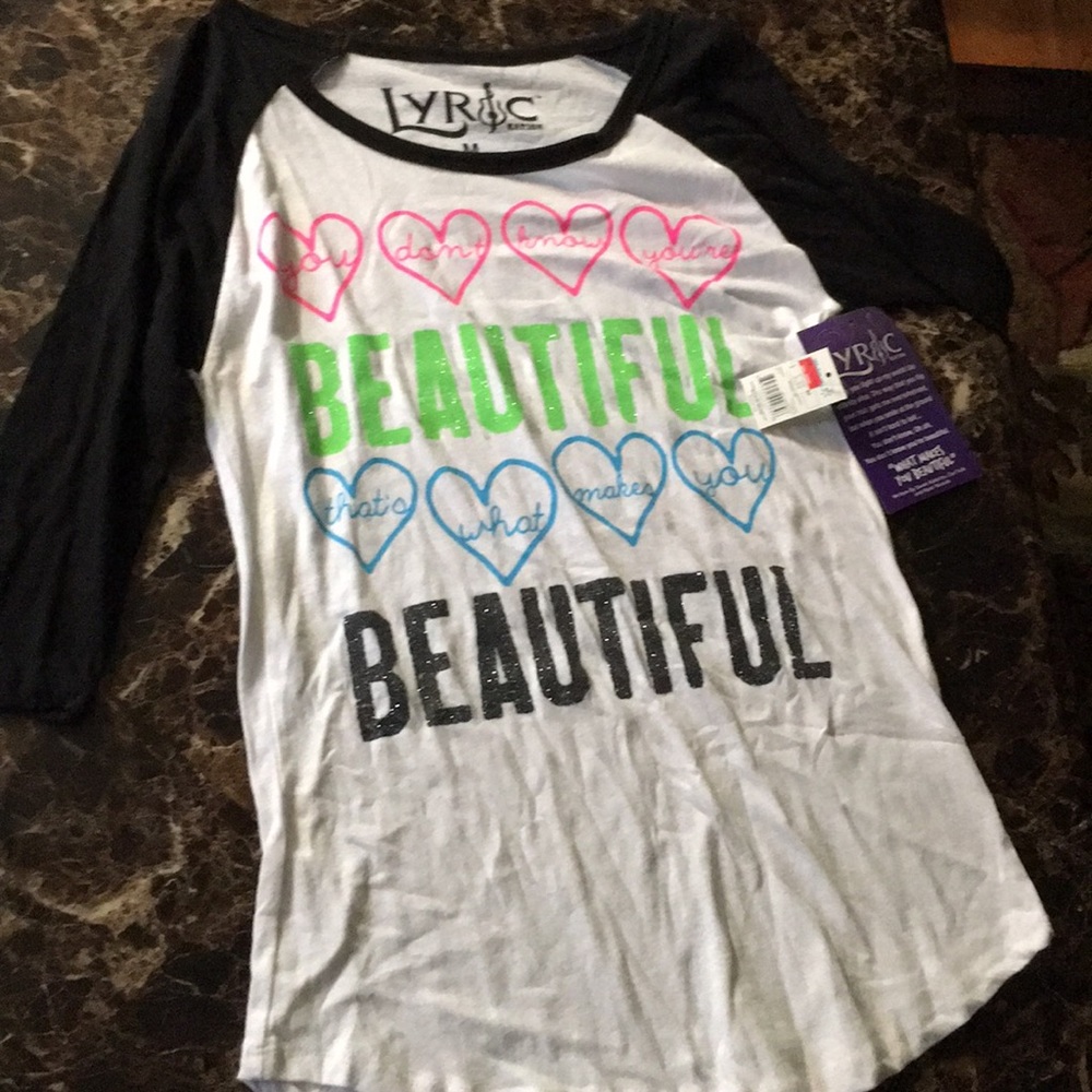 Quarter sleeve tee
